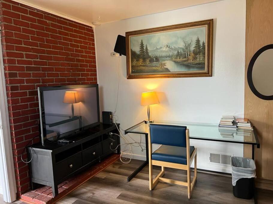 Affordable Private Rooms With Shared Bath Kitchen Near Sfo Daly City Exterior photo